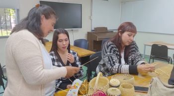 Universidad del Bío-Bío ofreció talleres de cuelcha para sus estudiantes