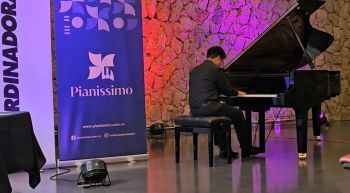 Estudiantes de piano del Conservatorio Laurencia Contreras viajaron a Colombia para participar en Festival Pianissimo