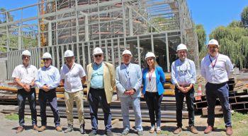 Ejecutivos del Gobierno Regional del Maule visitan Planetario UBB para conocer experiencia y proyectar iniciativa similar