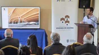 UBB y GORE articulan capacidades y PYMEs para proyectar la construcción industrializada en madera en Ñuble